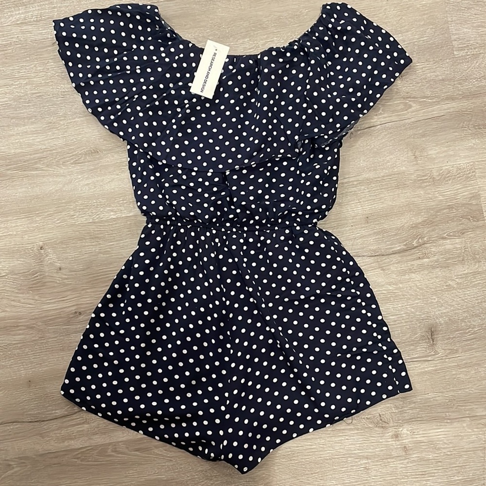 NWT Anthro She + Sky Off The Shoulder Polka Dot Romper in Navy & White Sz Small - Picture 2 of 4